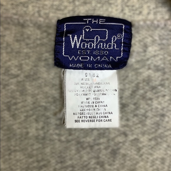 Woolrich 100% wool button down size M - Picture 4 of 9